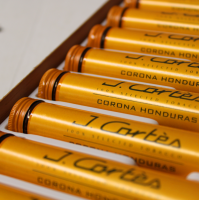 J. Cortes High Class Honduran Cigar - Orange - Box of 10